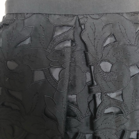 TALBOTS PURE SILK Embroidered LACE MIDi PETITES SKIRT - Picture 6 of 10